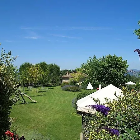 Apartamento In With Pool Garden